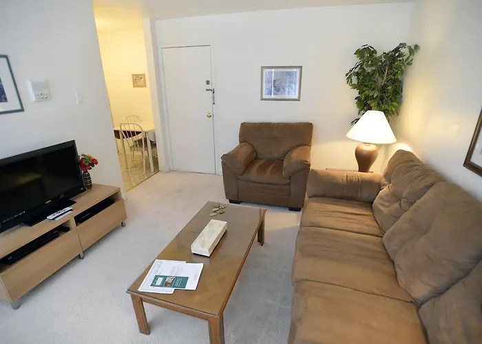 Friendship Suites Hotel