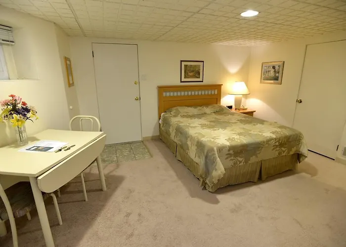 Friendship Suites Hotel