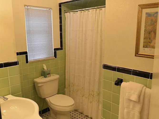 Hotel Friendship Suites Pittsburgh