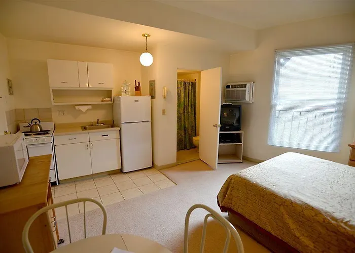 Friendship Suites Pittsburgh