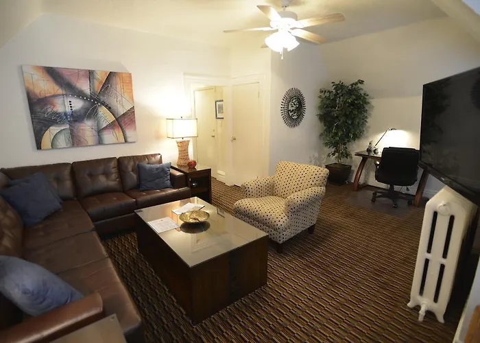 Friendship Suites Pittsburgh